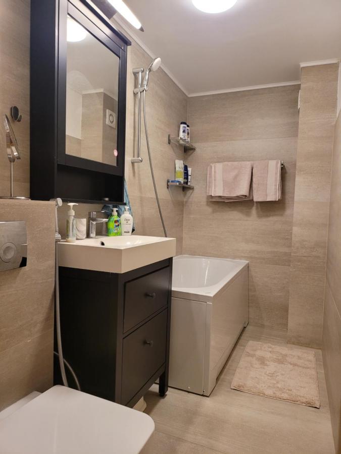 Family Friendly With Kids Room, Quiet And Peaceful Bukarest Exterior foto