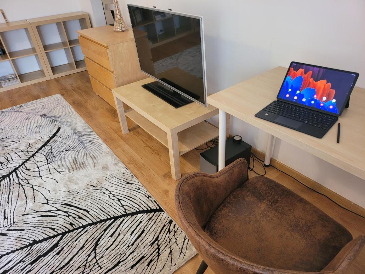 Family Friendly With Kids Room, Quiet And Peaceful Bukarest Exterior foto