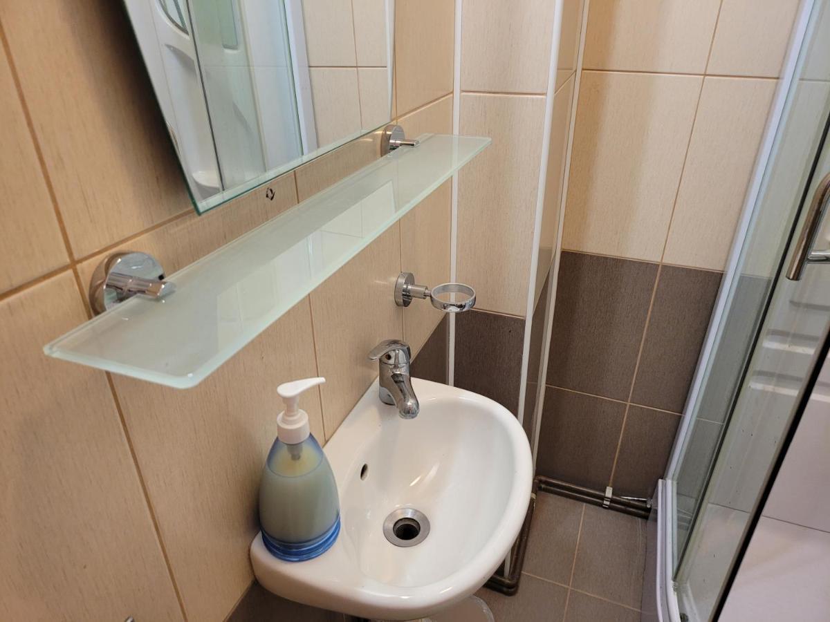 Family Friendly With Kids Room, Quiet And Peaceful Bukarest Exterior foto