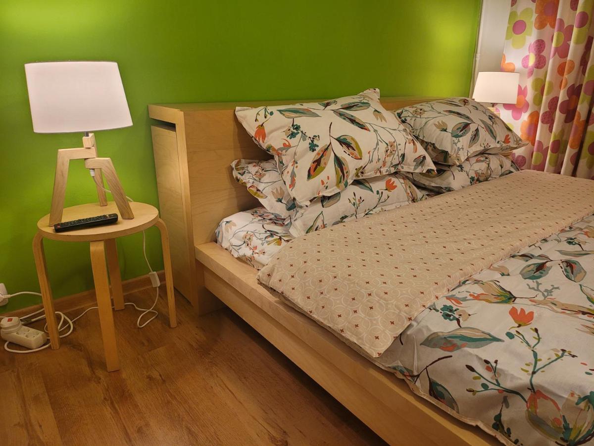 Family Friendly With Kids Room, Quiet And Peaceful Bukarest Exterior foto